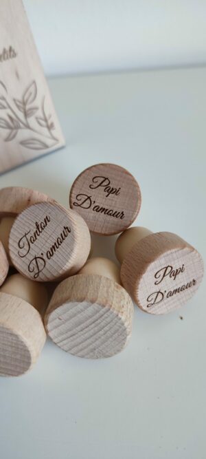 Bouchon personnalisé en bois